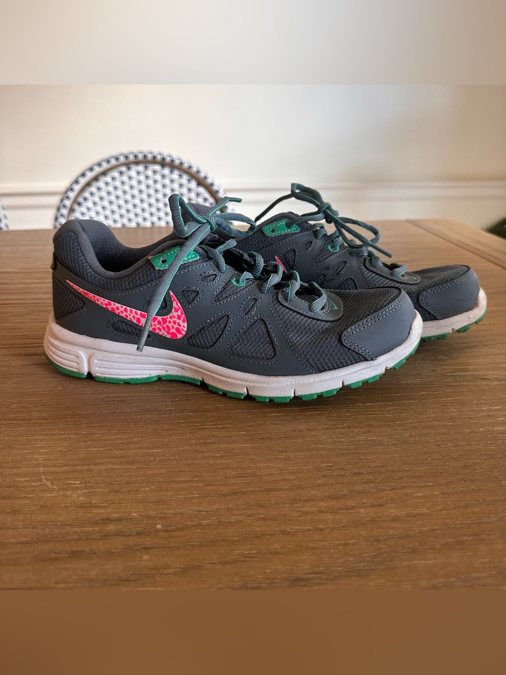 Nike Revolution 2 Women’s Running Shoes Size 9.5 Gray Pink Mint 554900-409